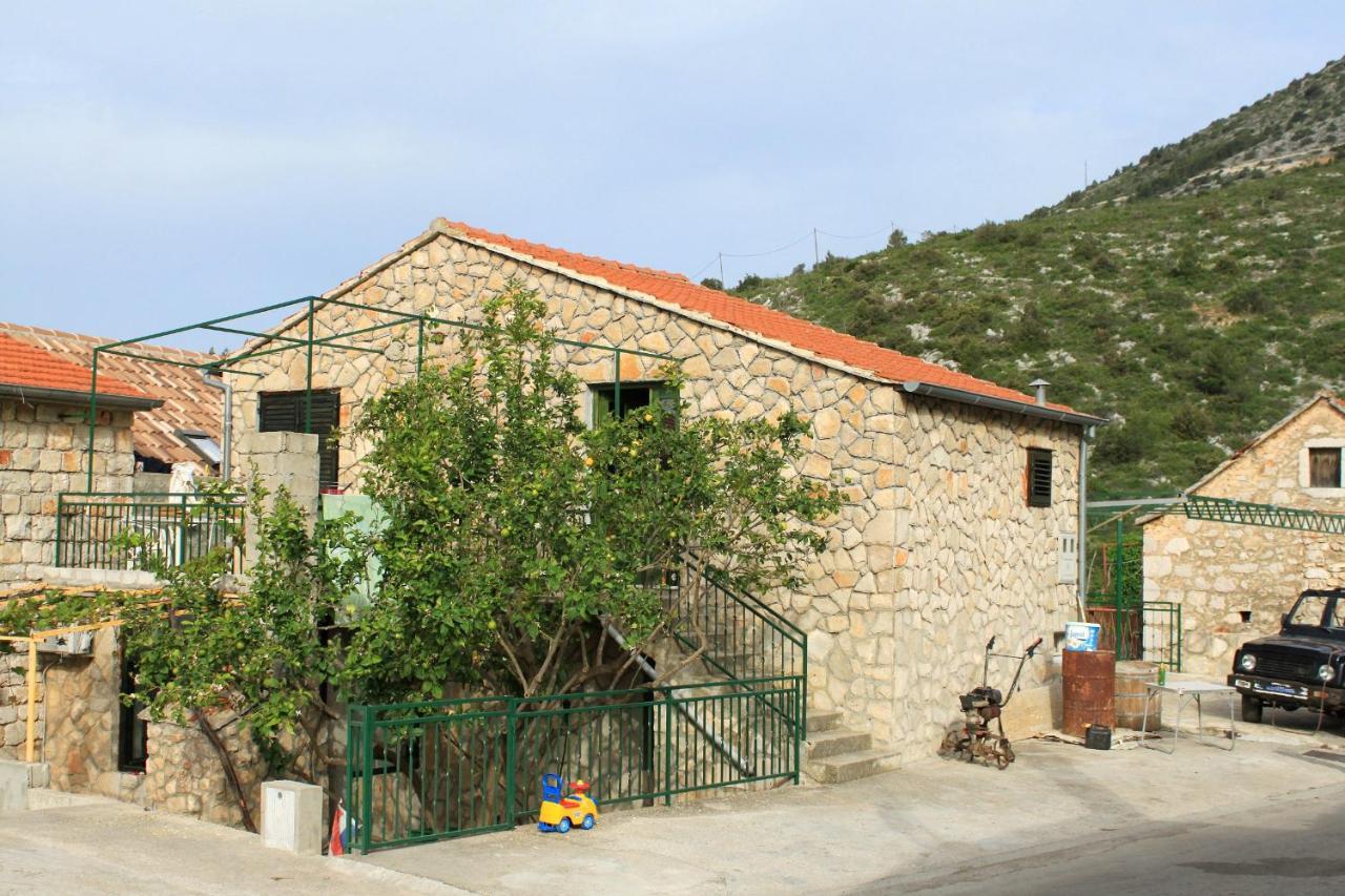 Apartments With A Parking Space Ivan Dolac, Hvar - 8753 ภายนอก รูปภาพ