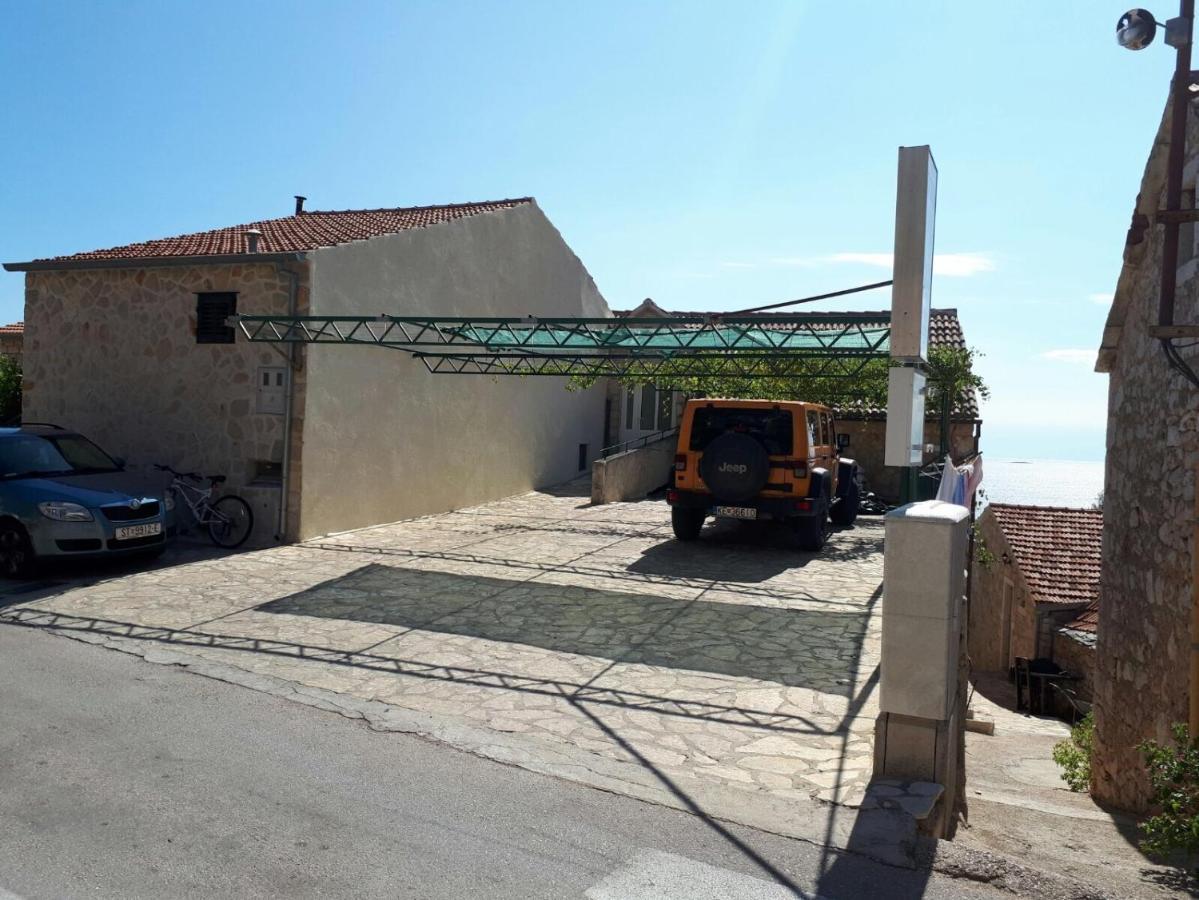 Apartments With A Parking Space Ivan Dolac, Hvar - 8753 ภายนอก รูปภาพ