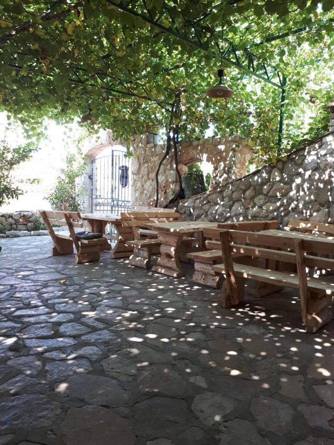 Apartments With A Parking Space Ivan Dolac, Hvar - 8753 ภายนอก รูปภาพ